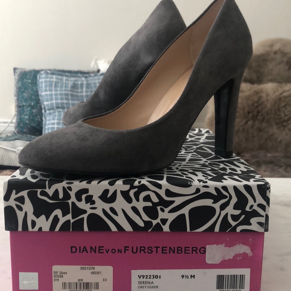 Diane von Furstenberg / “Serena” in Grey - Picture 2 of 5